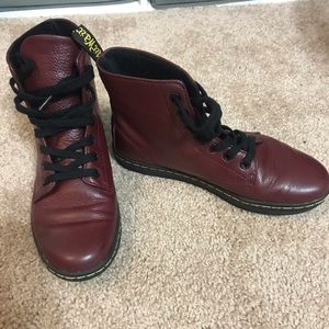 Dr Marten short boots, lightweight US 6, EUR 37